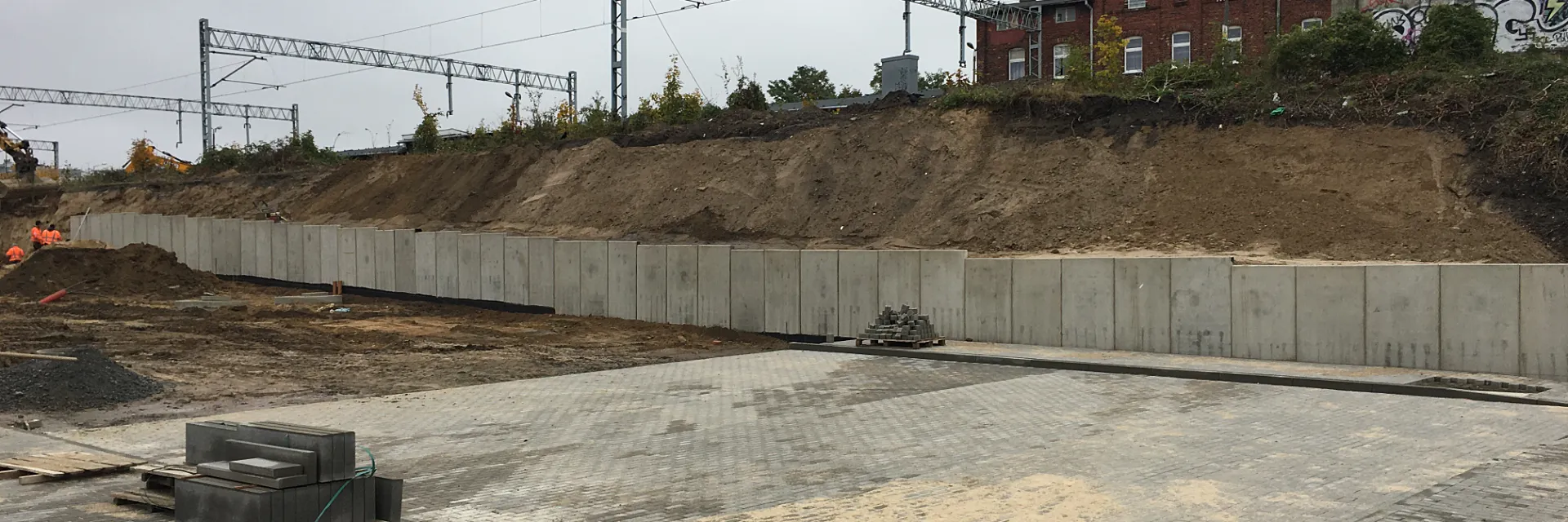 Mur oporowy prefabrykowany budowa w Szczecinie